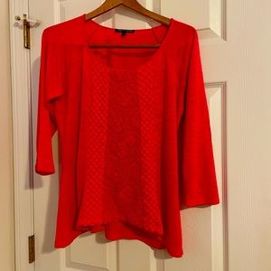 Cable & Gauge pink top! Very cute front design w/a bit of a high/low hem.Sz L.